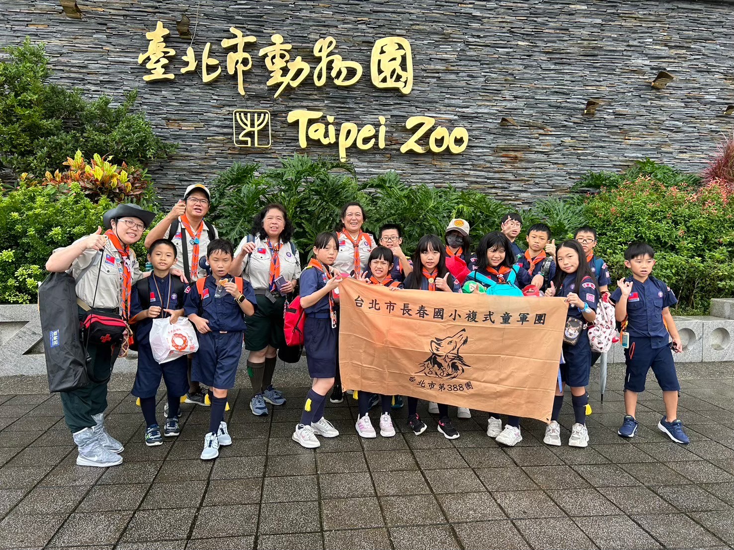 許秀米與學生互動照